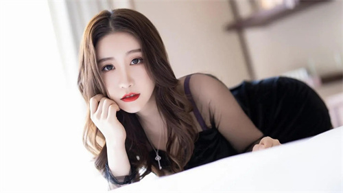 《家政女孩2》免费观看引发网友热议，大家纷纷表示:精彩纷呈，绝对不容错过！